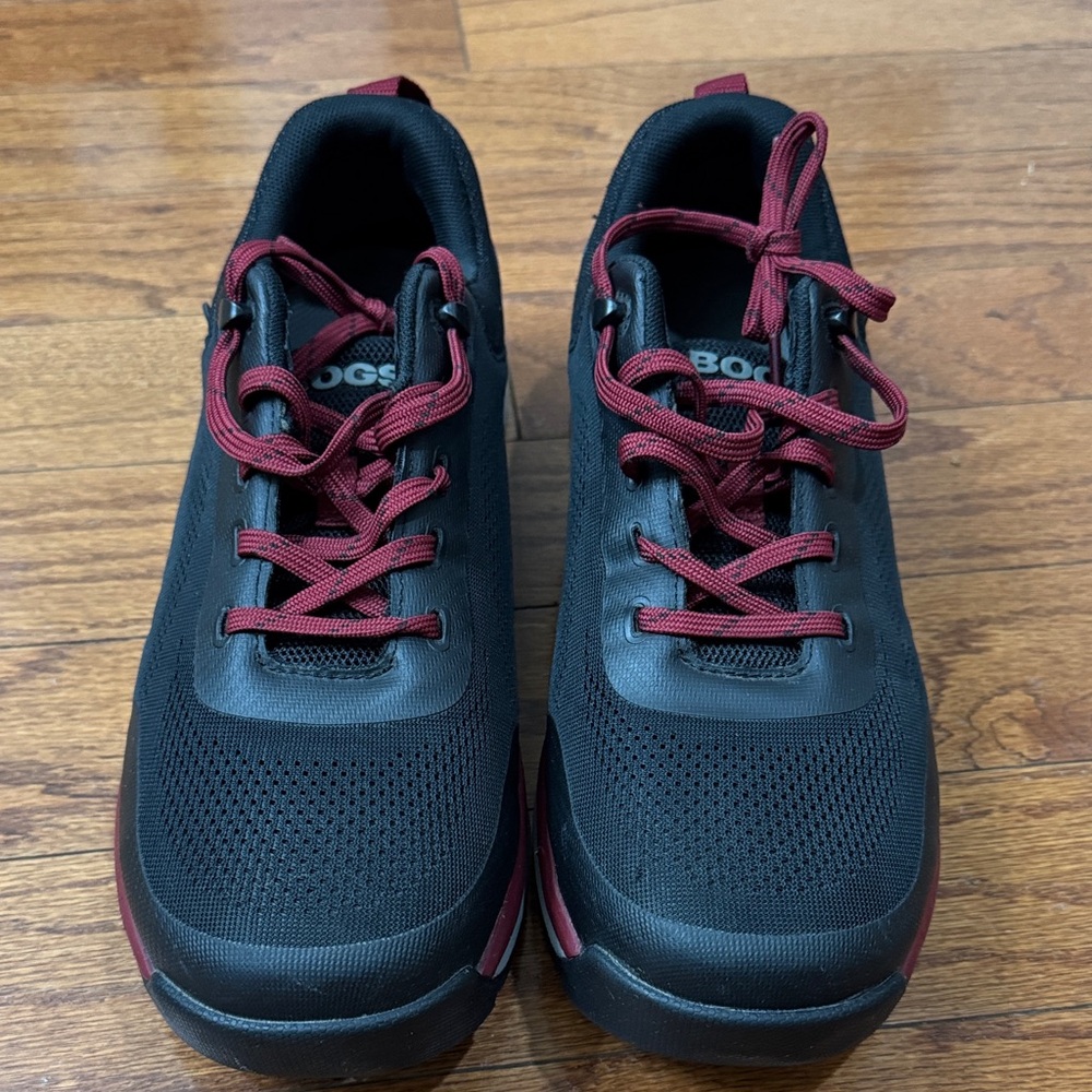 Bogs Black and Burgundy Sneakers